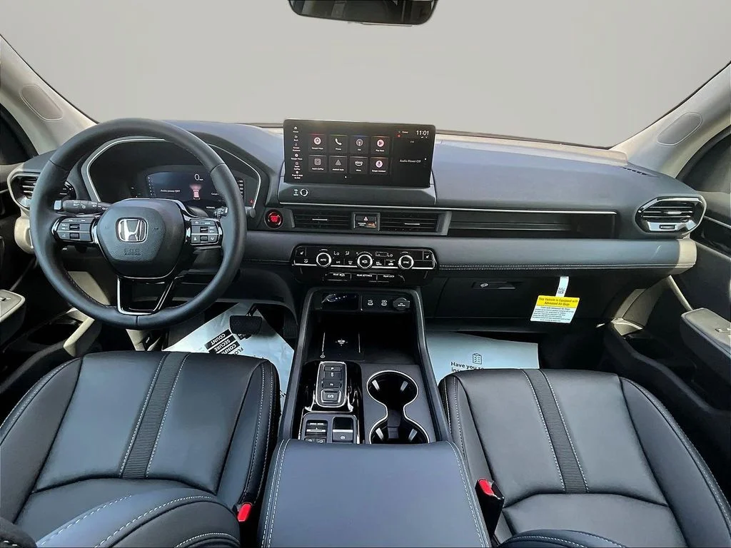New 2026 Platinum White Pearl Honda AWD EX-L image 9