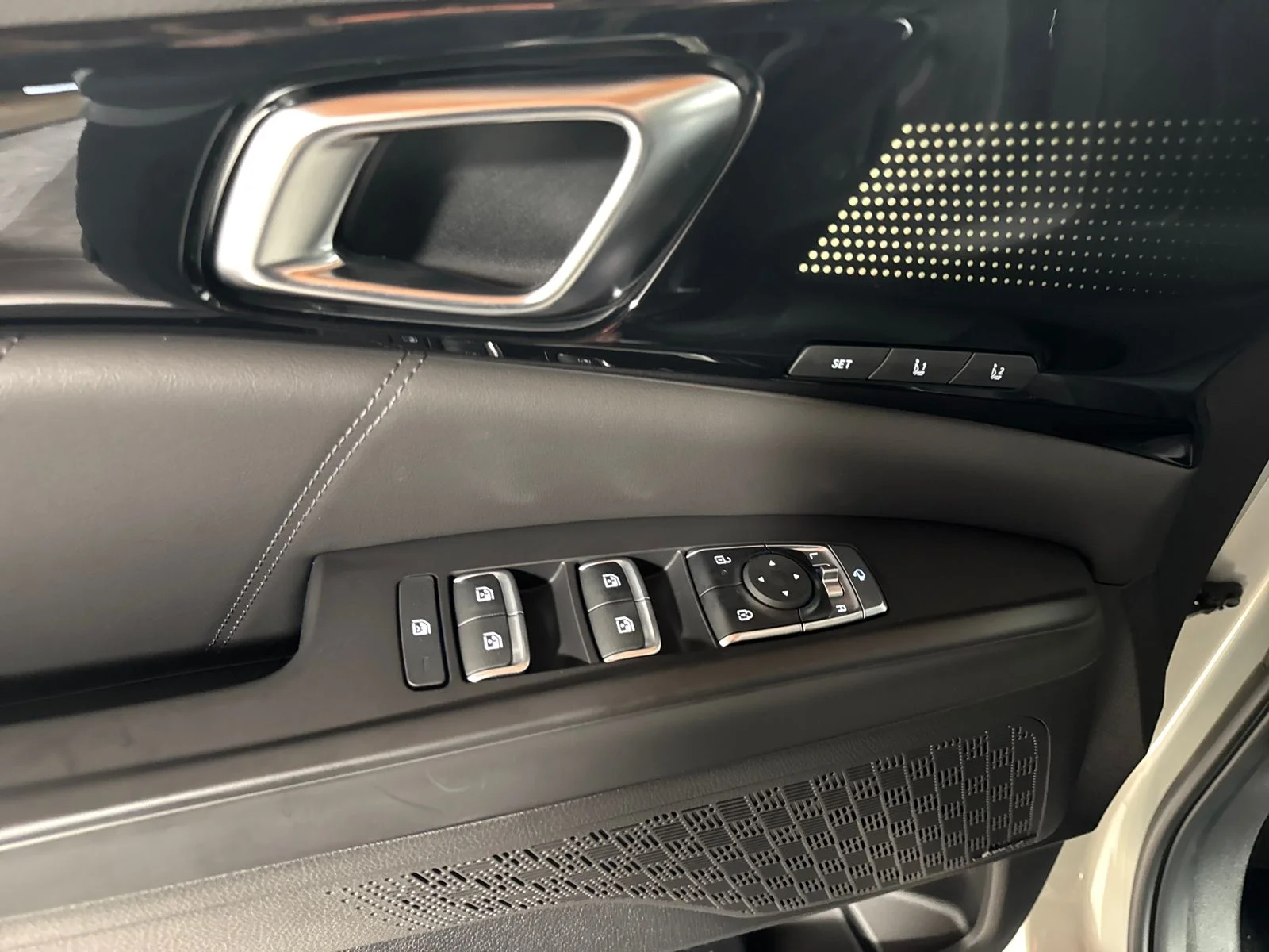 New 2026 Ivory Kia SX Prestige image 15