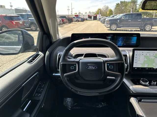 Used 2025 Gray Ford Platinum image 13