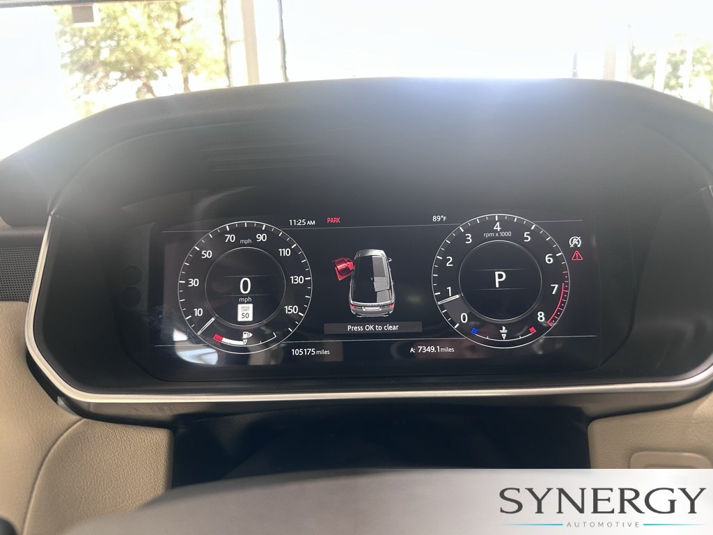 Used 2018 Byron Blue Metallic Land Rover HSE image 18