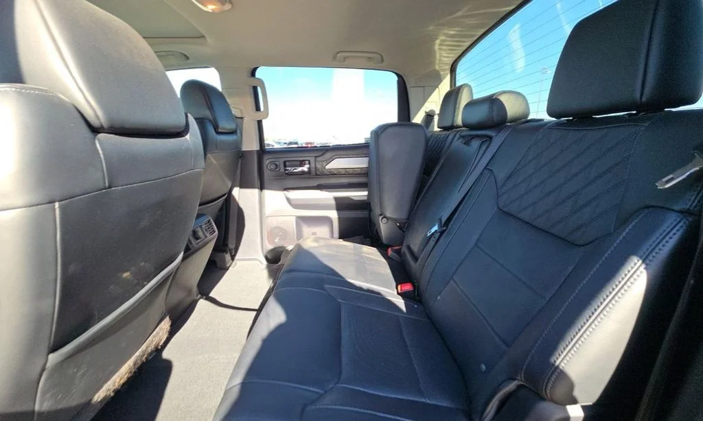 Used 2014 Black Toyota Platinum image 8