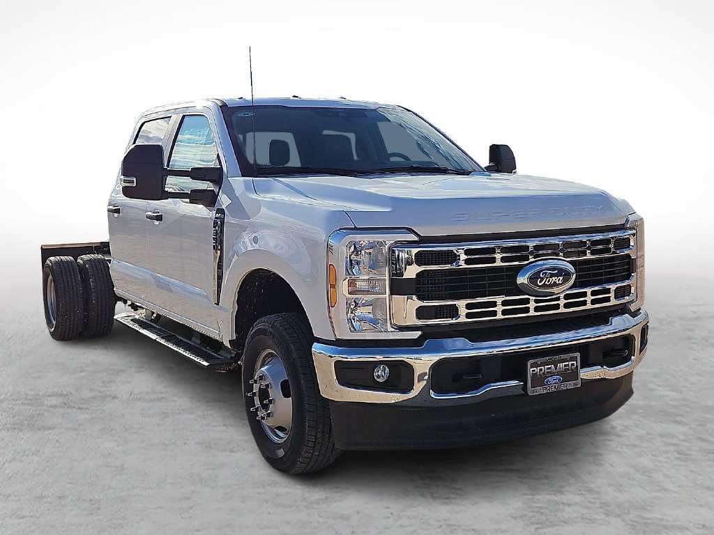 2026 Ford F-350 Super Duty Chassis Cab