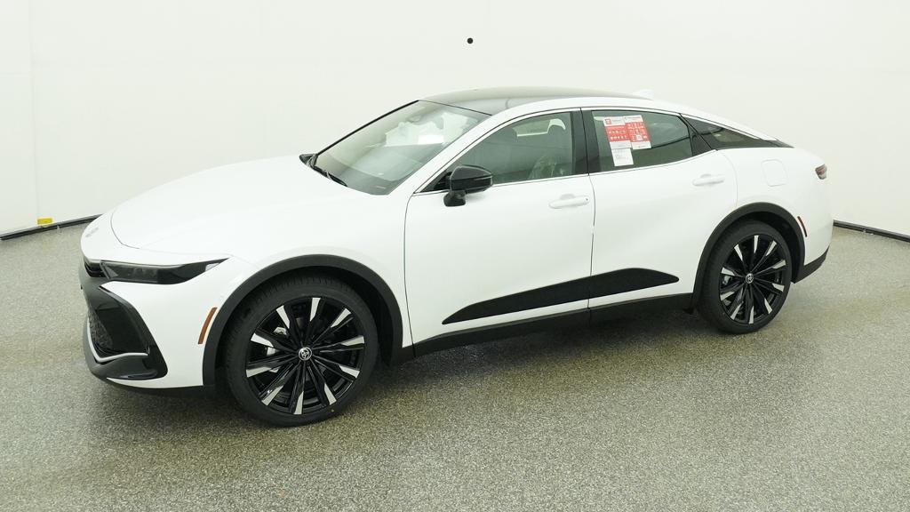 New 2026 Oxygen White Toyota Platinum image 6