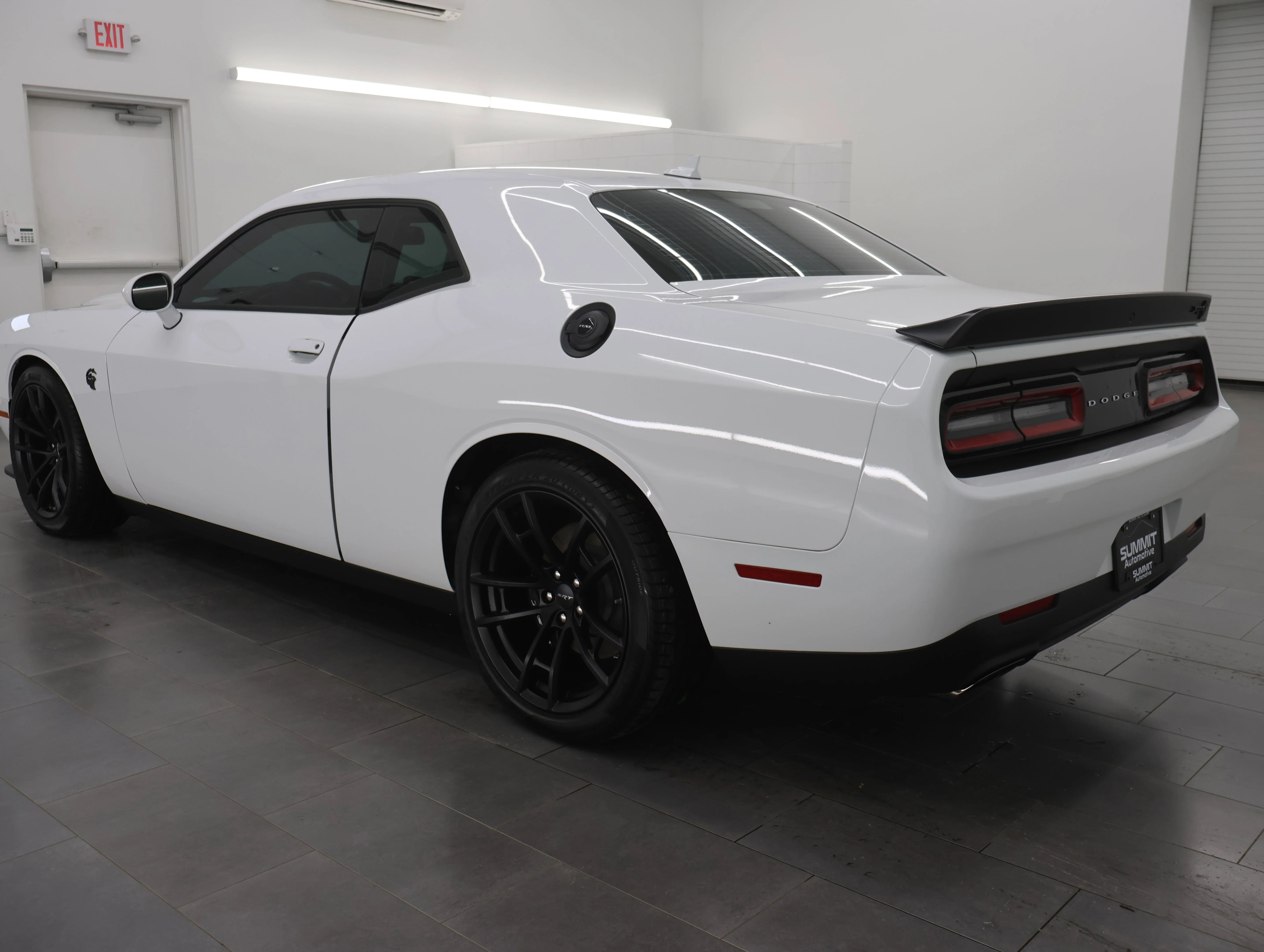 Used 2023 White Knuckle Clearcoat Dodge SRT Hellcat Jailbreak image 6