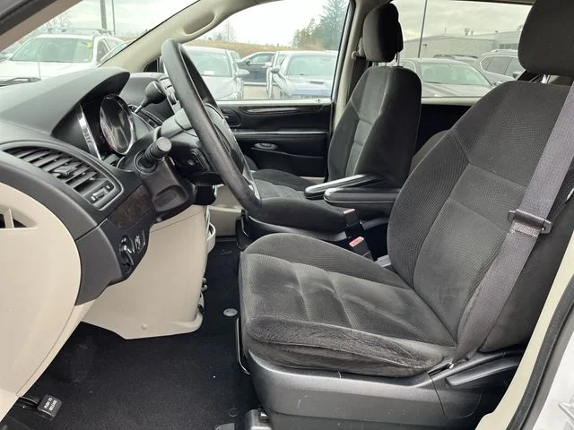 2017 Dodge Grand Caravan SE - Photo 15