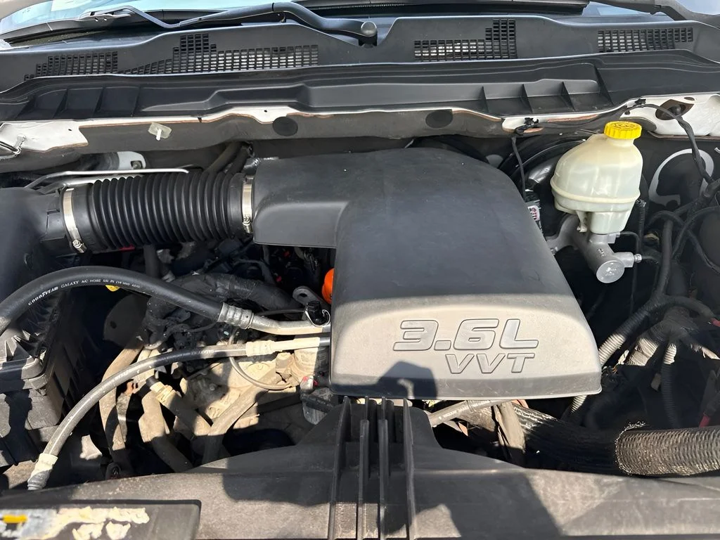 Used 2014 White Ram Big Horn image 27
