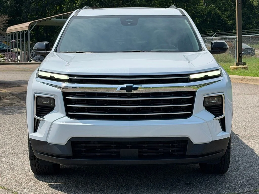 Used 2026 White Chevrolet LT image 38