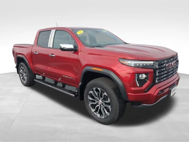 Used 2023 Volcanic Red Tintcoat GMC Denali image 9