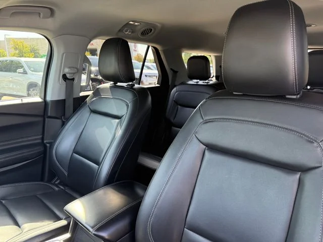 Used 2021 Oxford White Ford XLT image 12