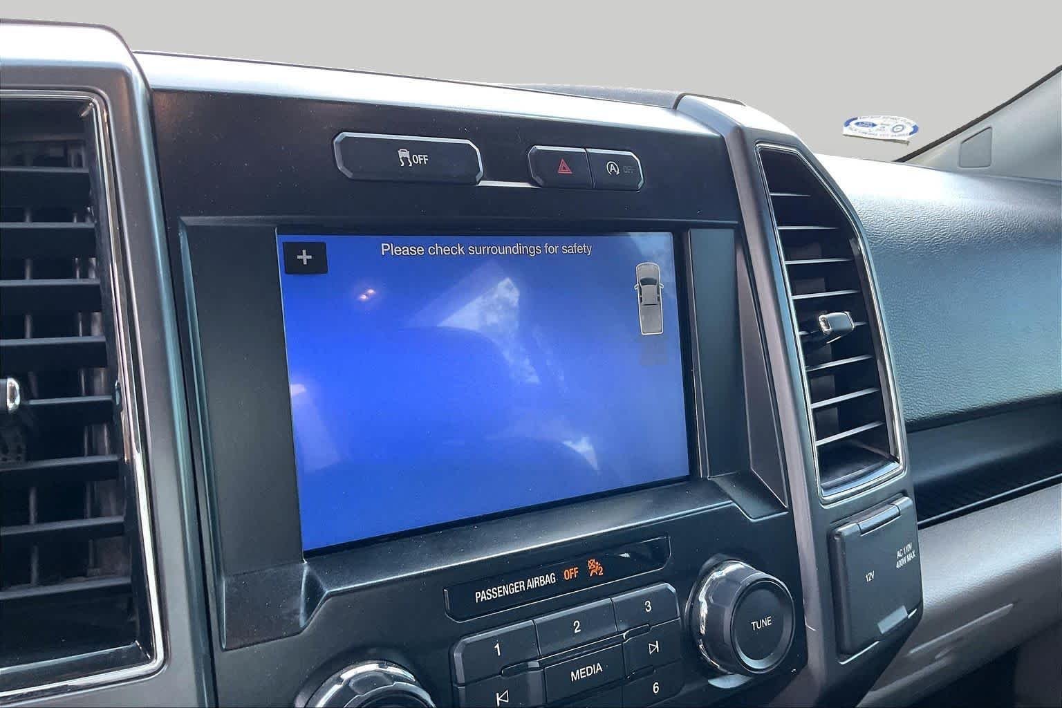 Used 2017 Blue Jeans Metallic Ford XLT image 27