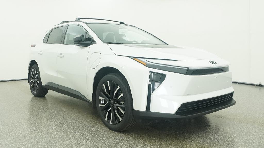 New 2026 Wind Chill Pearl Toyota Limited image 9