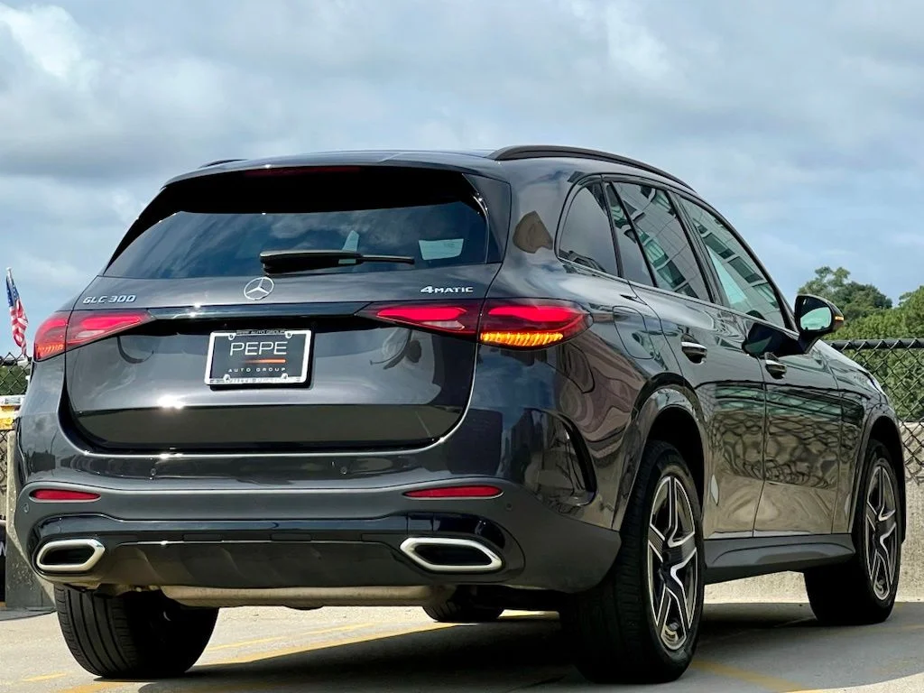 Certified Used 2024  Mercedes-Benz GLC 300 image 7