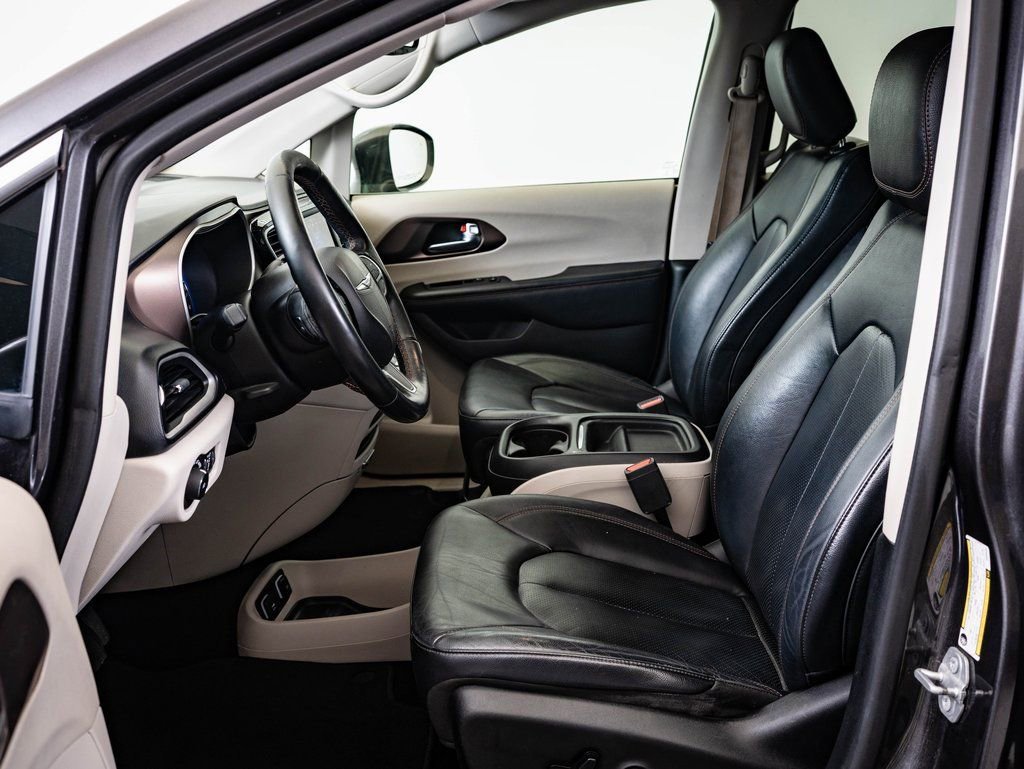 2019 Chrysler Pacifica Touring L - Photo 16