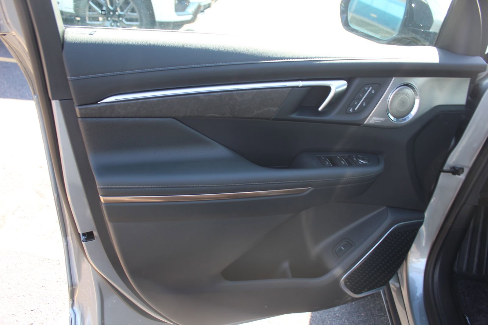 New 2026 Moonstone Gray Metallic Buick Avenir image 10
