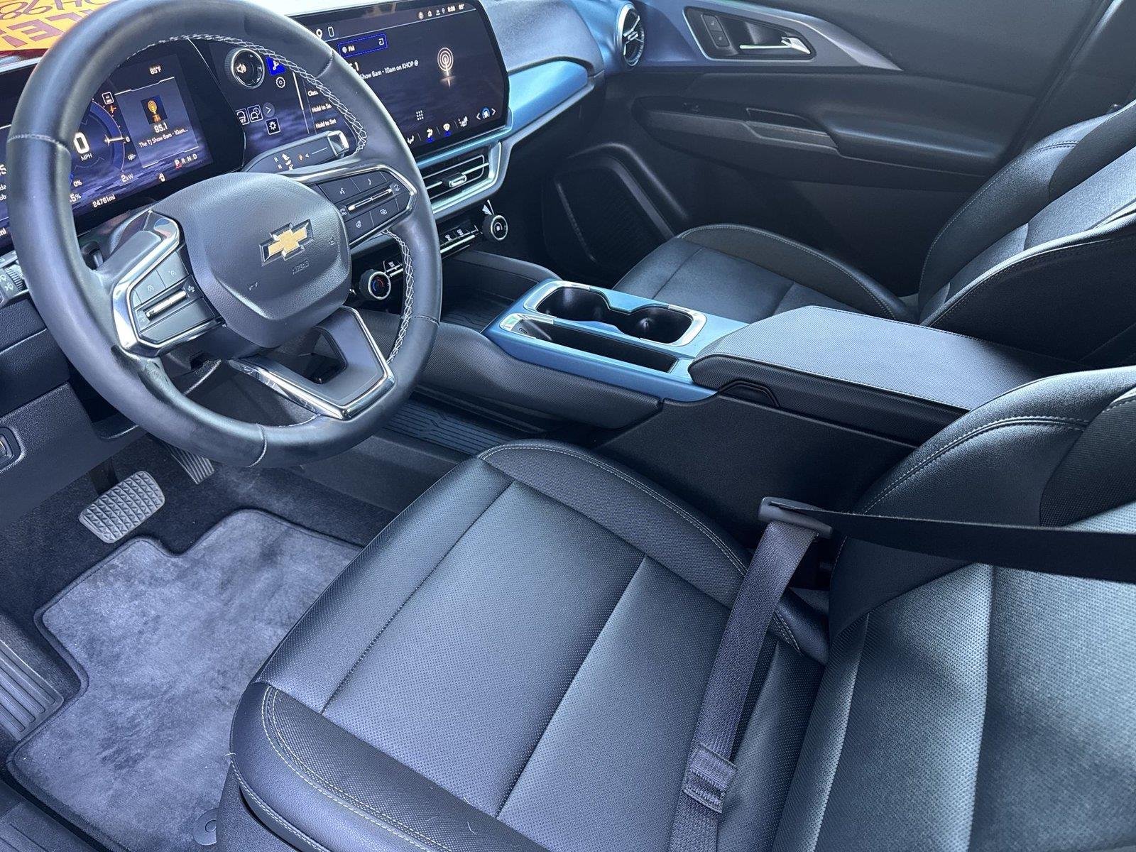 2024 Chevrolet Equinox EV LT - Photo 10