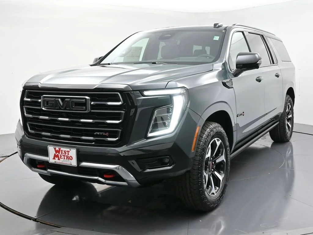 2026 GMC Yukon 4WD AT4's photo