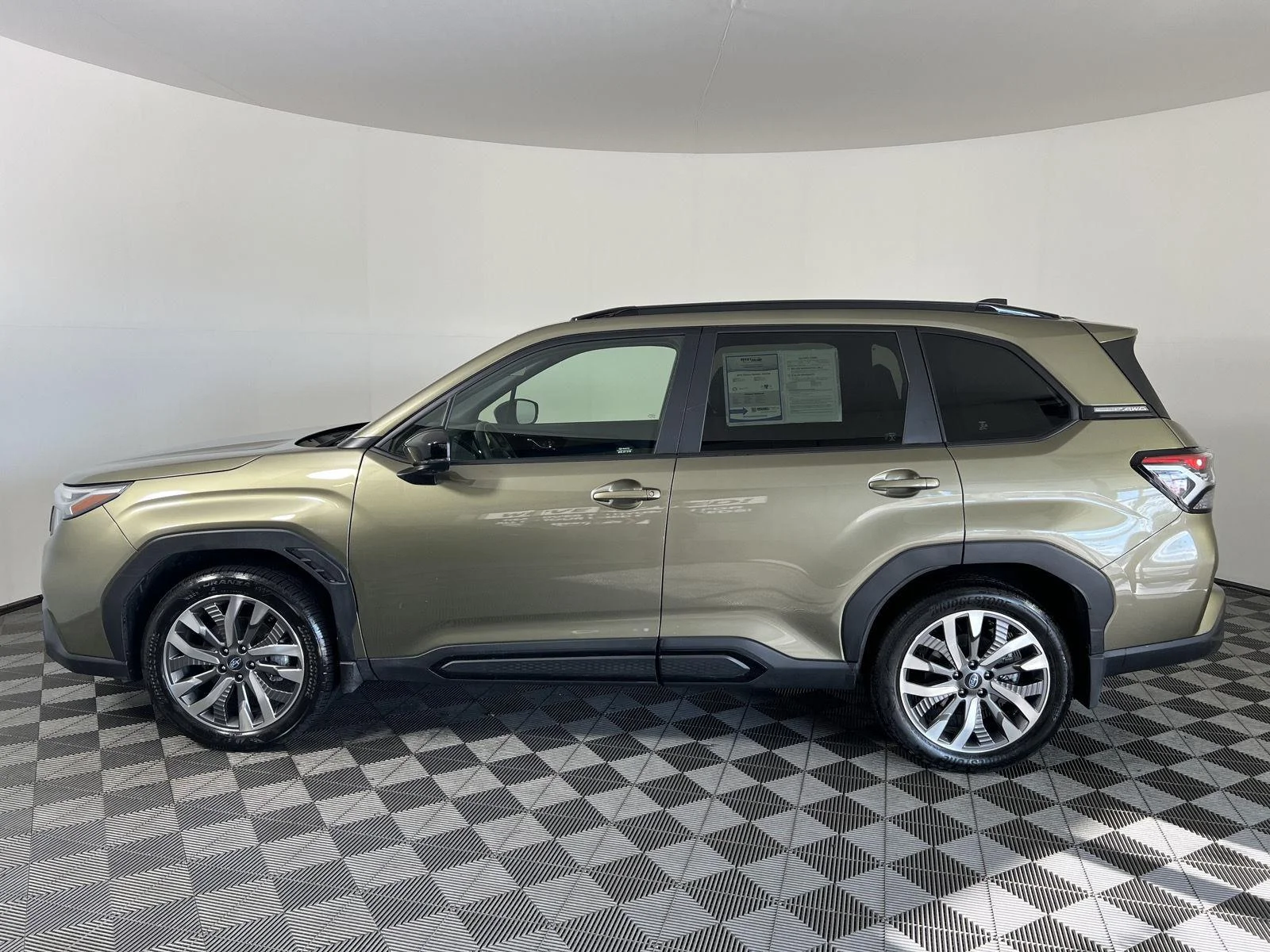Used 2025 Autumn Green Metallic Subaru Touring image 6
