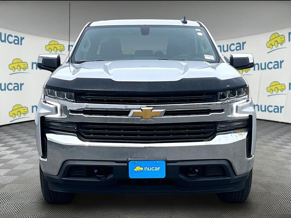 Used 2021 Silver Ice Metallic Chevrolet LT image 2