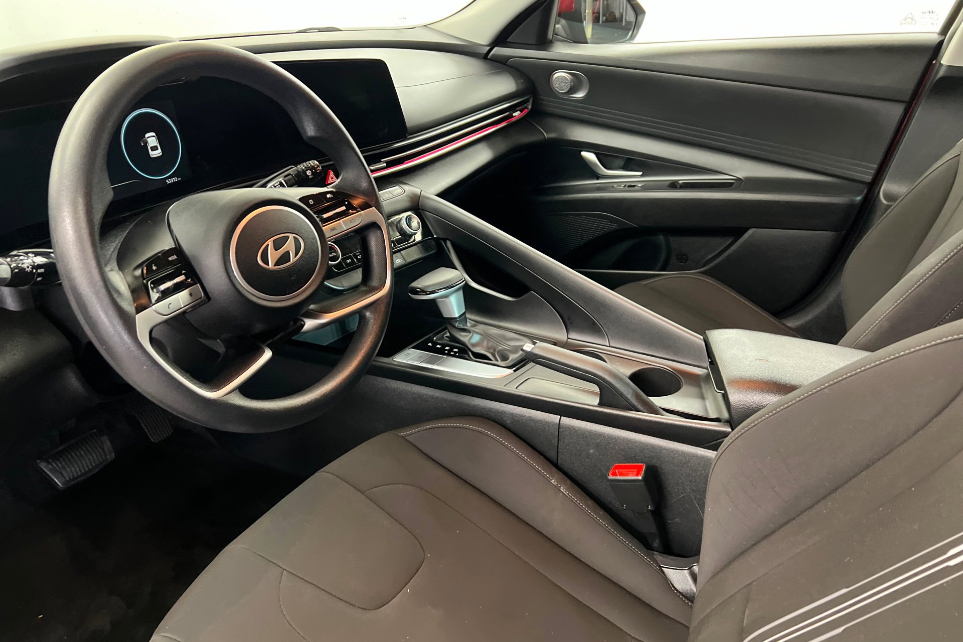 Used 2024 Ultimate Red Hyundai SEL image 16