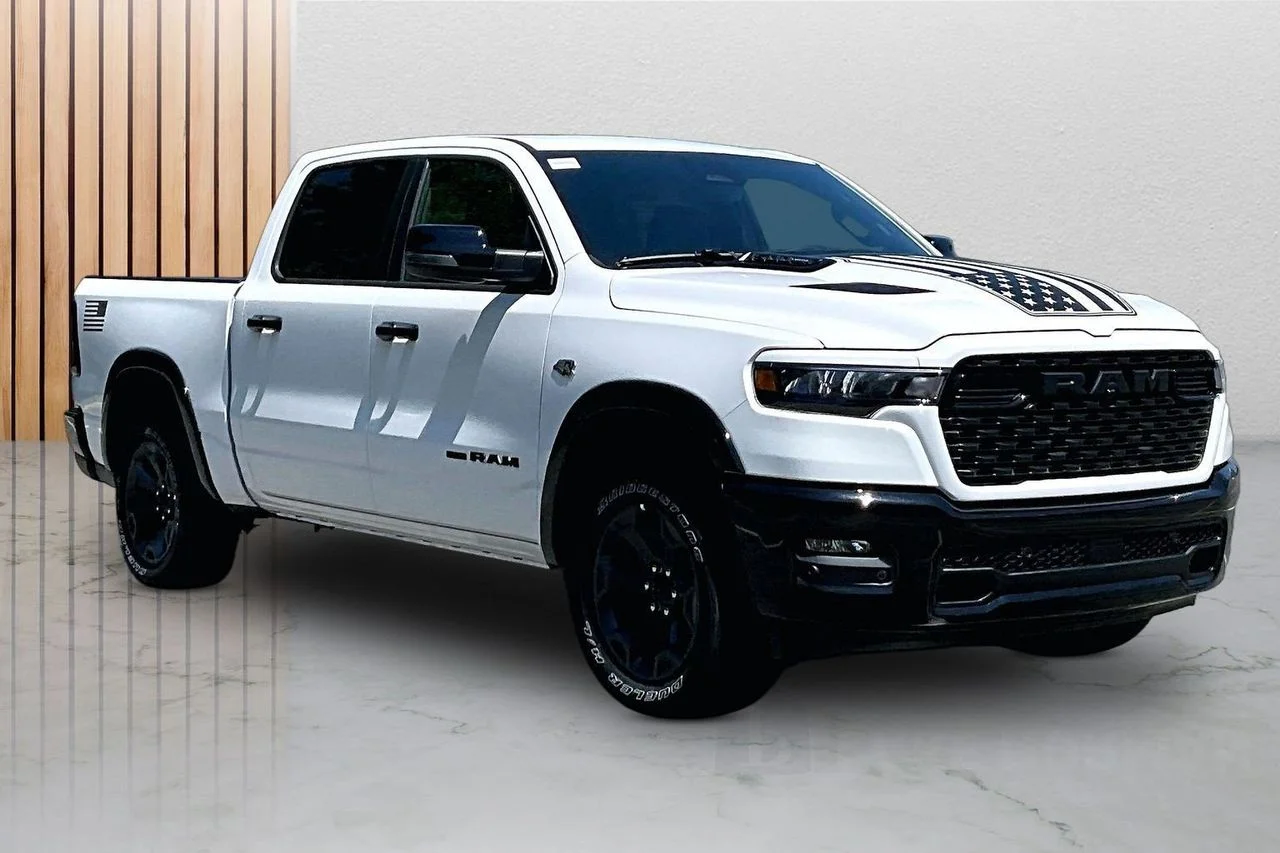 New 2026 Bright White Clear-Coat Exterior Paint RAM Big Horn/Lone Star image 2