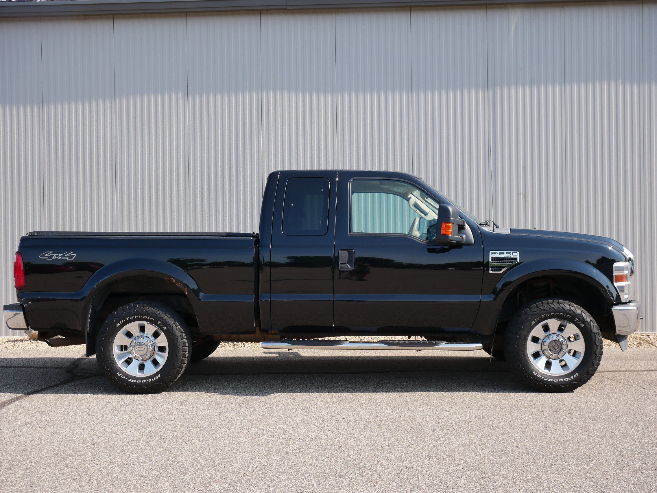 Used 2008 Black Ford Lariat image 6