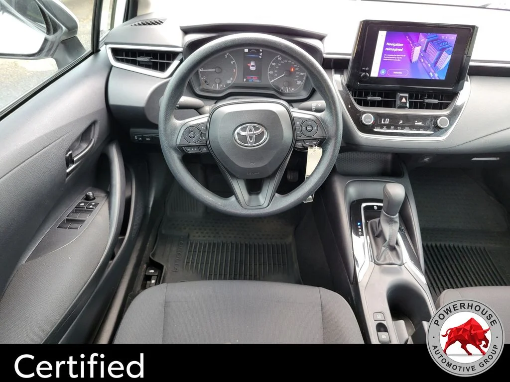 Used 2025 White Toyota LE image 17