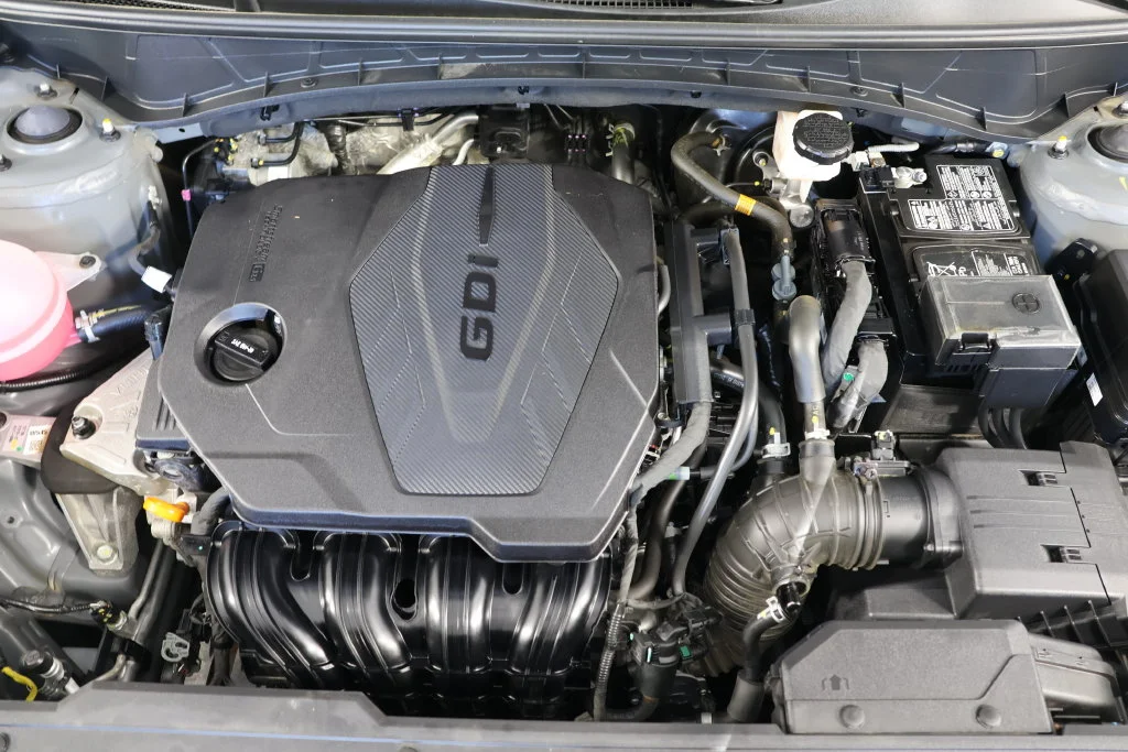 Used 2025 Gray Hyundai SEL image 23