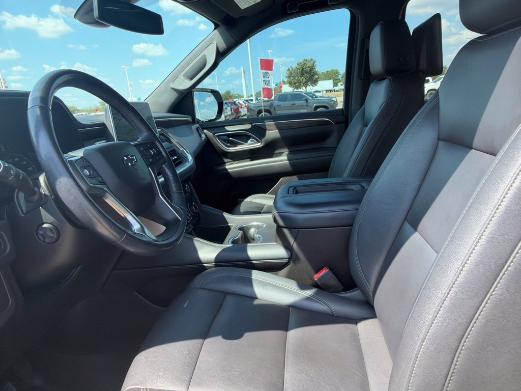Used 2021 White Chevrolet Z71 image 9