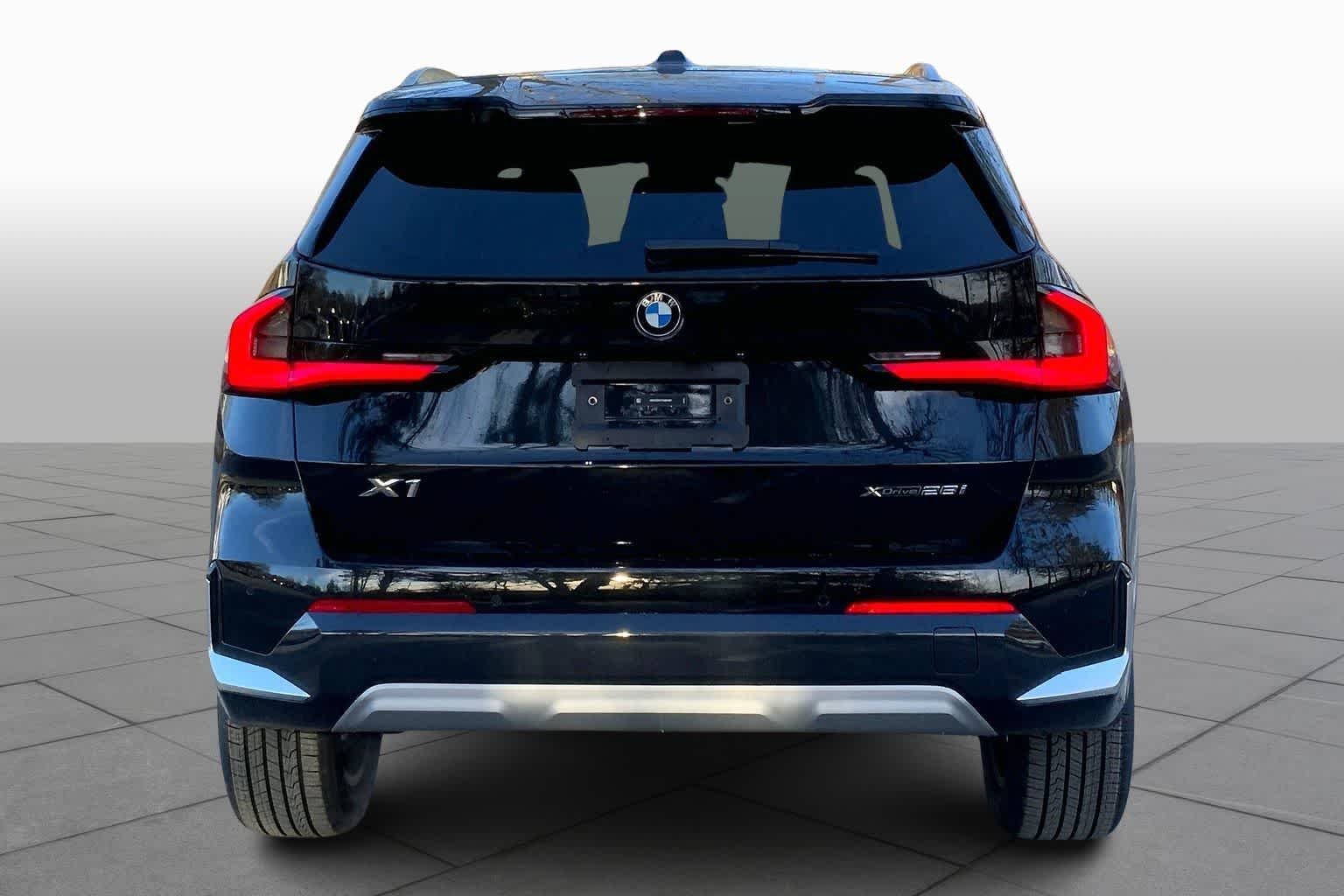 Used 2026 Black Sapphire Metallic BMW xDrive28i image 4