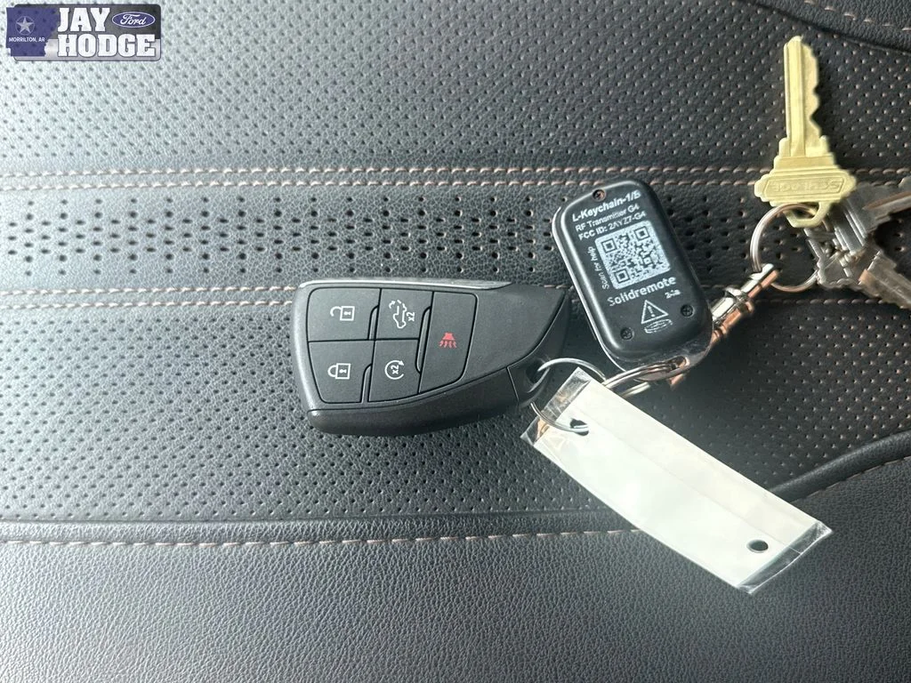 Used 2025 Black Chevrolet High Country image 29