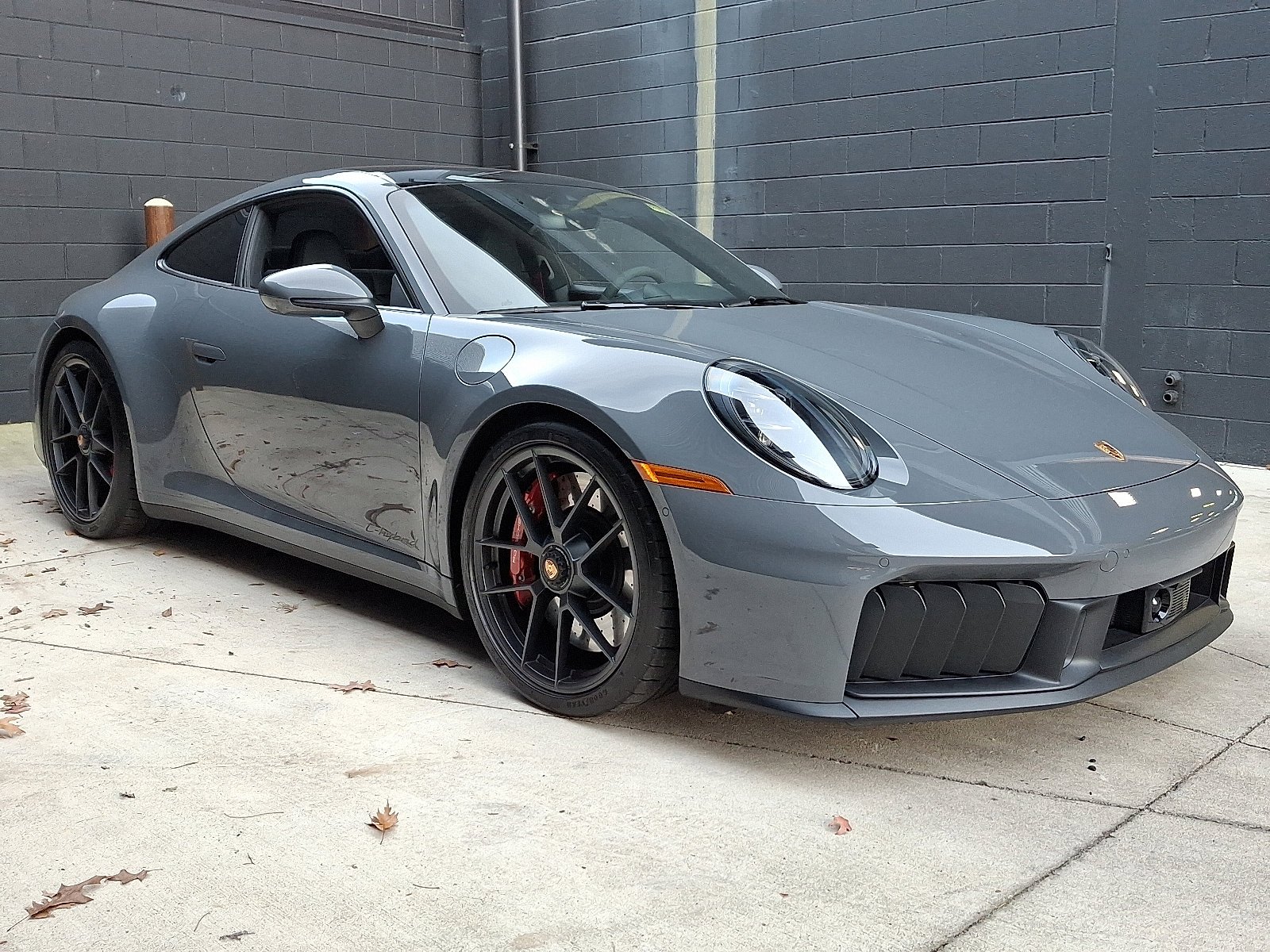 Certified Used 2025 Vanadium Grey Metallic   1H Porsche Carrera GTS image 9