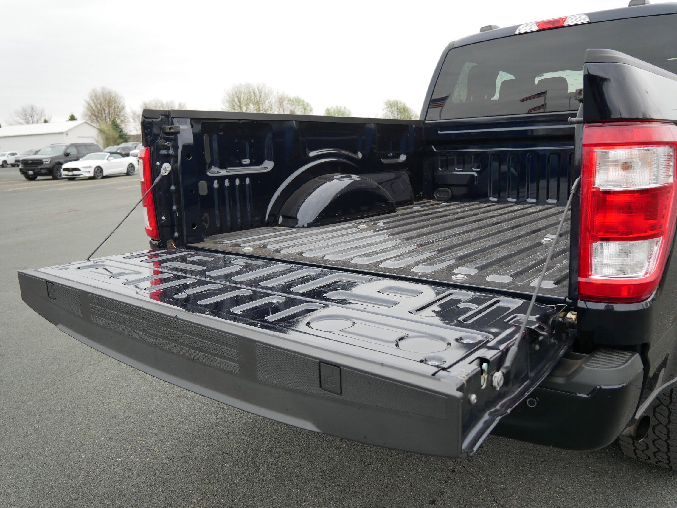 Used 2023 Antimatter Blue Metallic Ford XL image 12