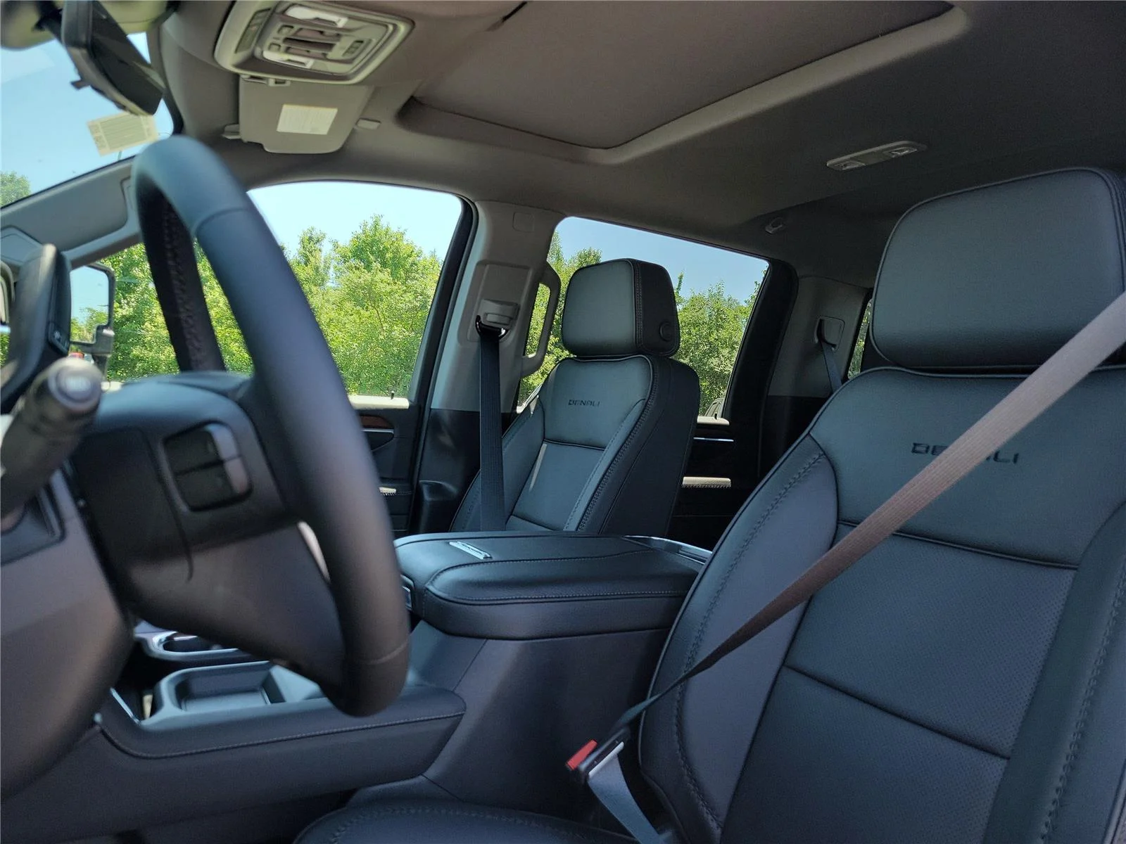 2026 GMC Sierra 2500HD Denali - Photo 17
