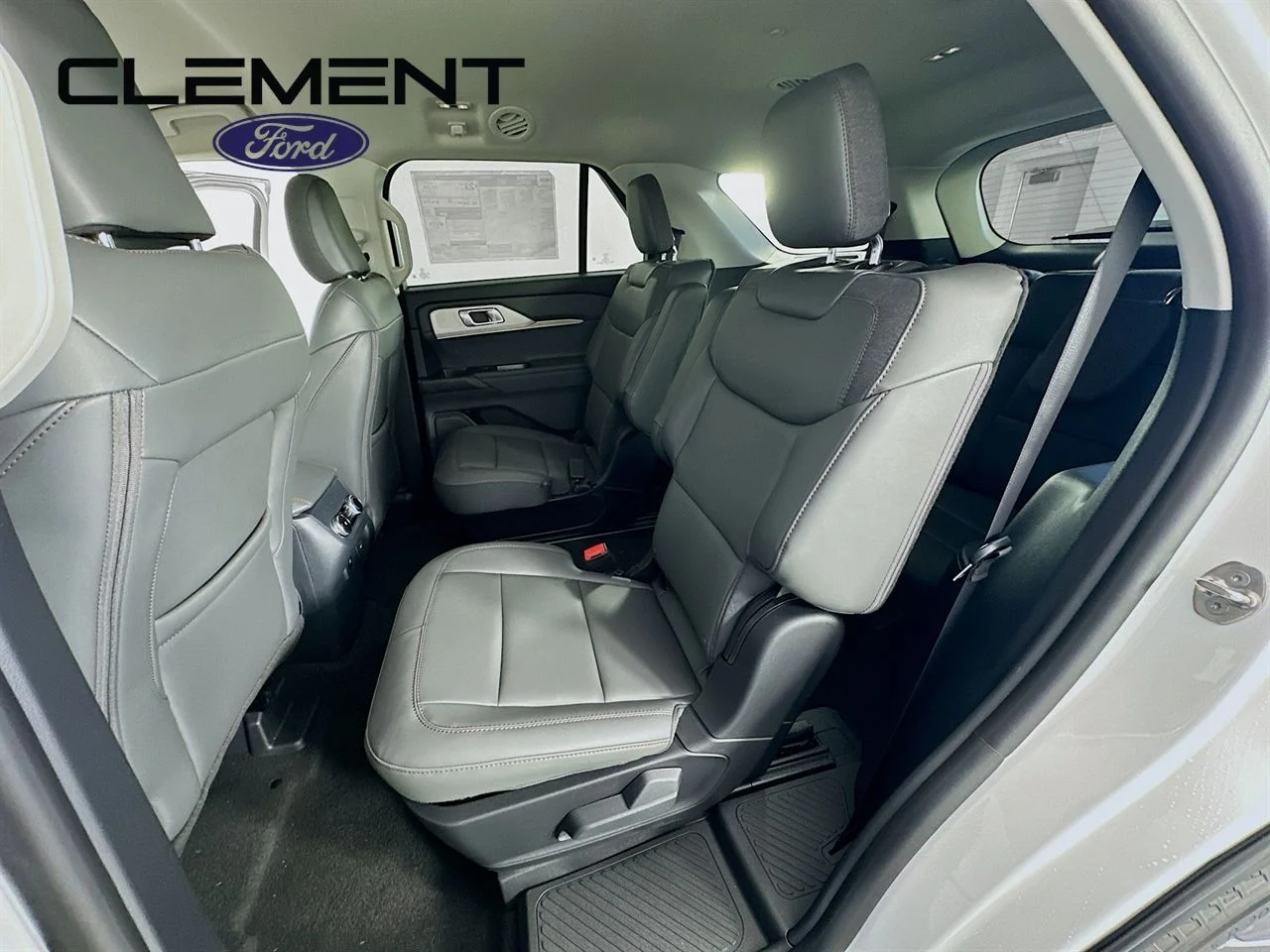 New 2026 Star White Metallic Tri-Coat Ford Active image 28