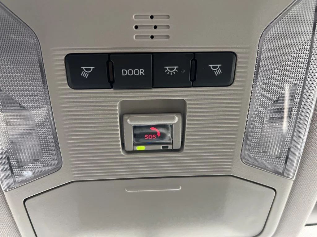 Used 2025 White Toyota XLE image 34