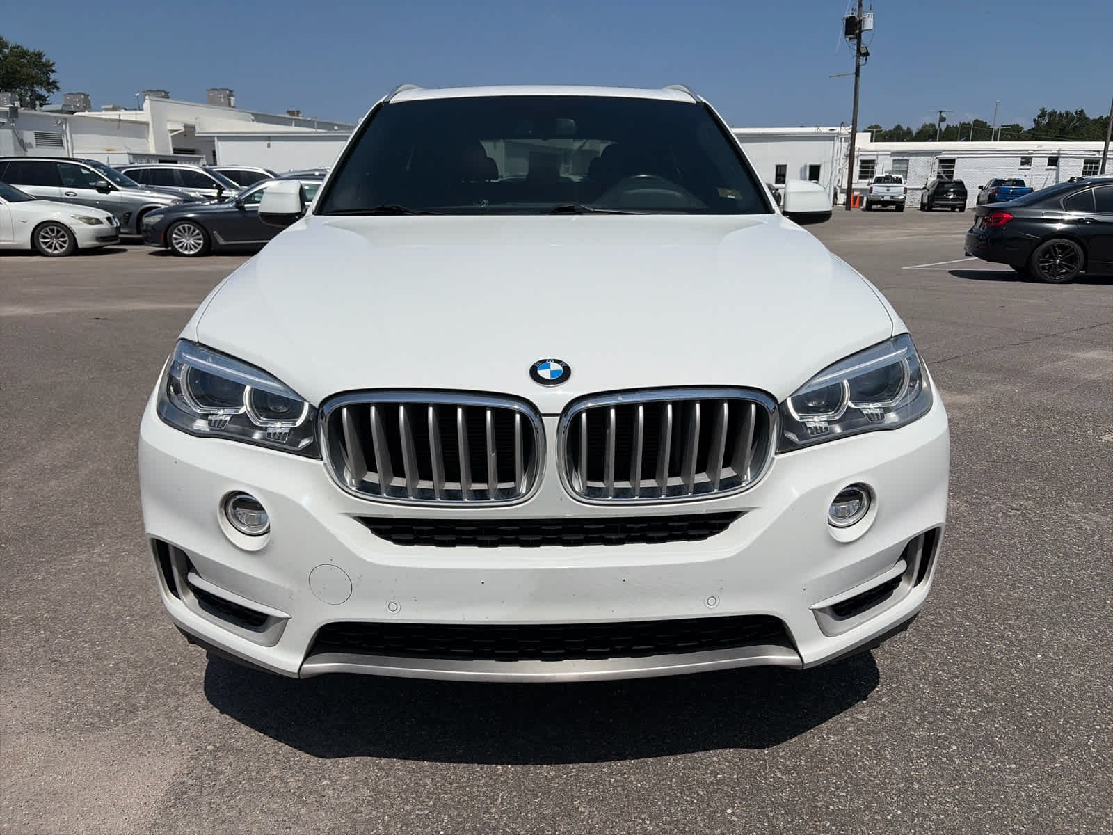 Used 2018 Alpine White BMW sDrive35i image 2