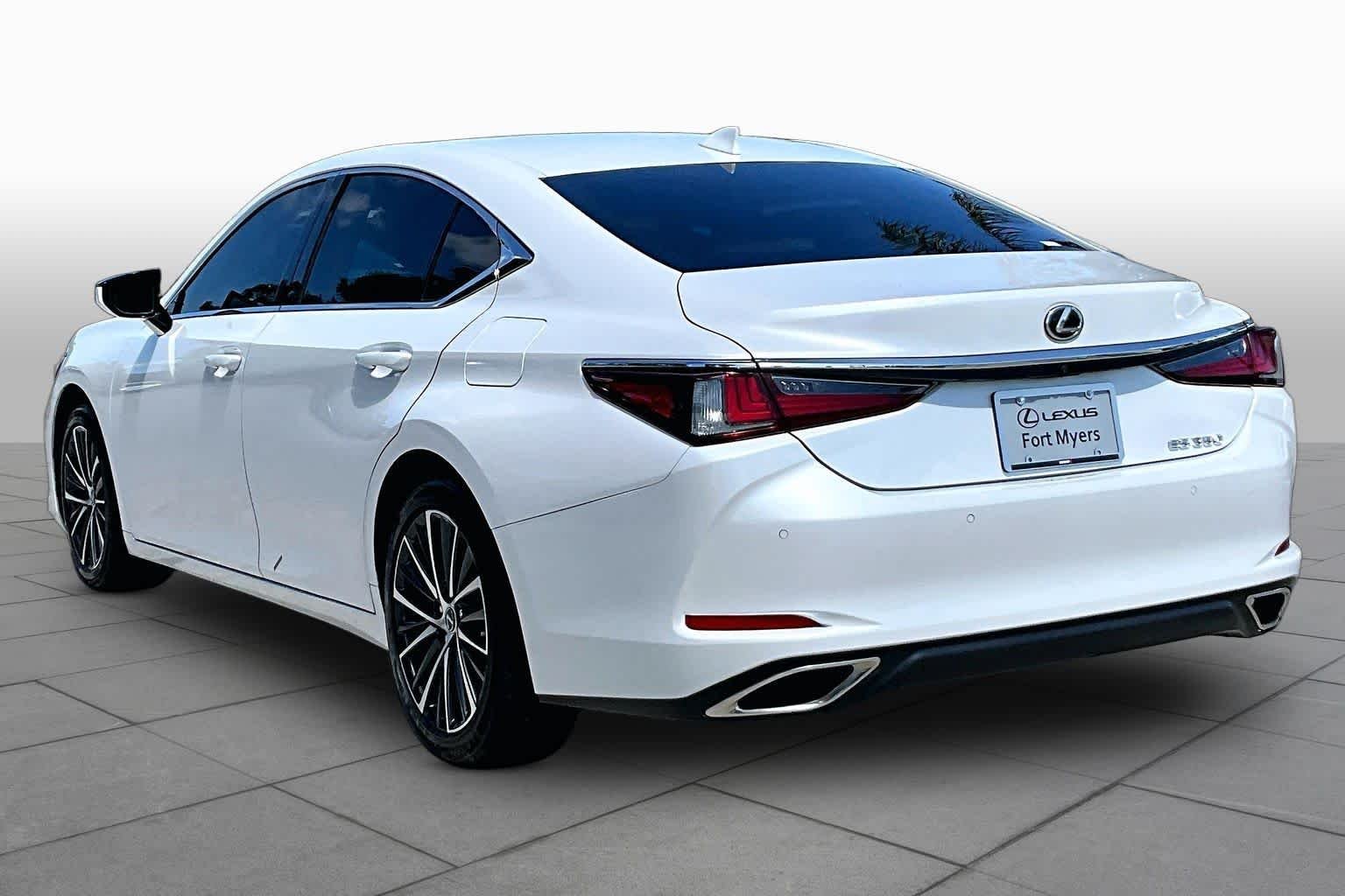 Used 2023 Eminent White Pearl Lexus  image 12