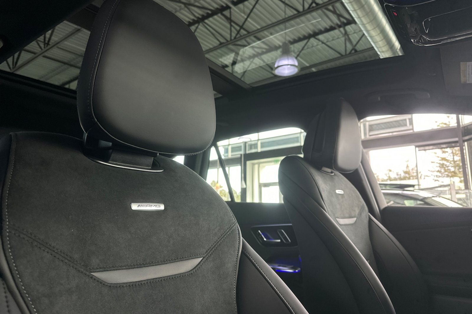 2025 Mercedes-Benz GLC AMG GLC63 S - Photo 12