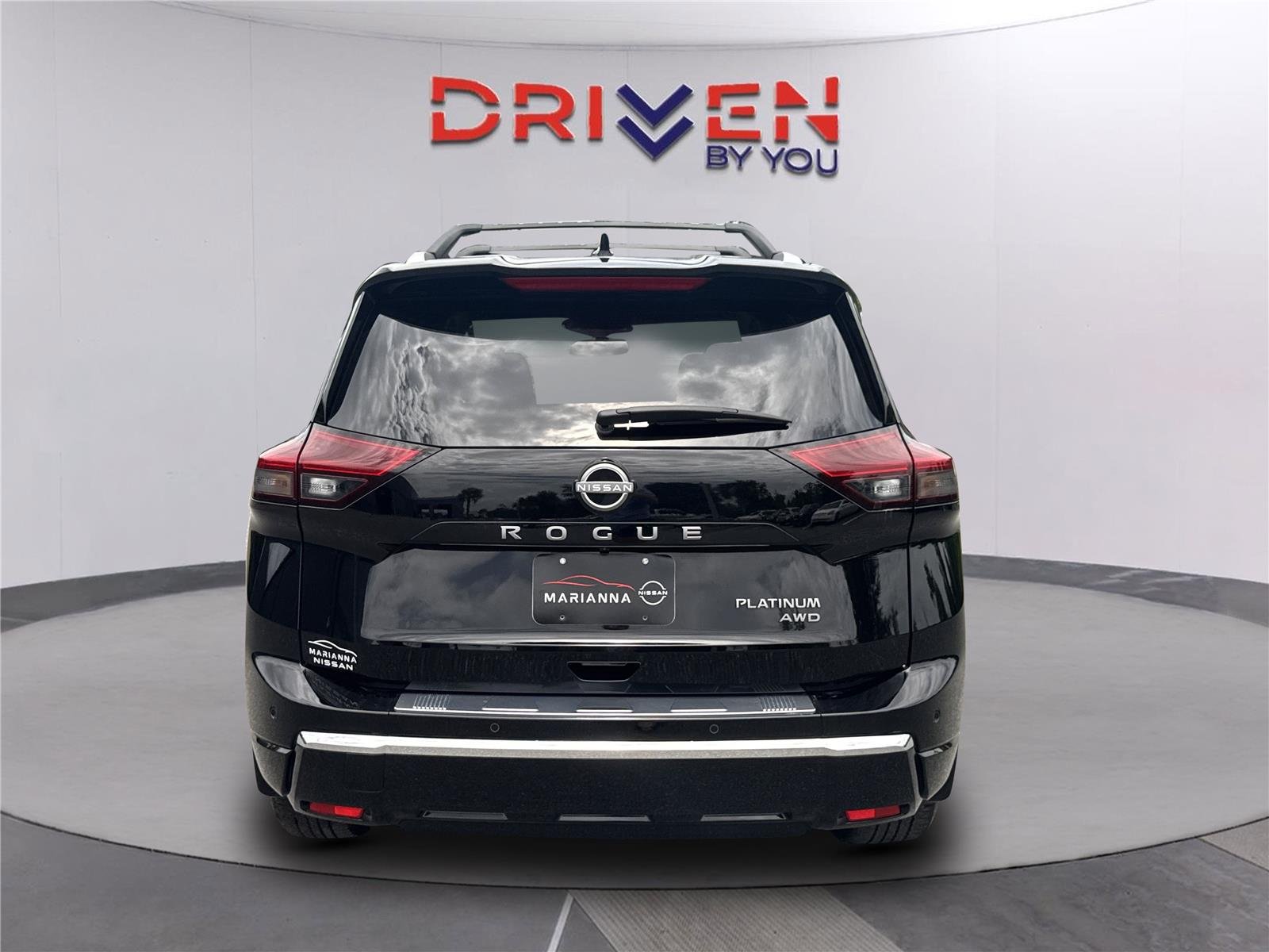 Used 2026 Super Black Nissan Platinum image 5