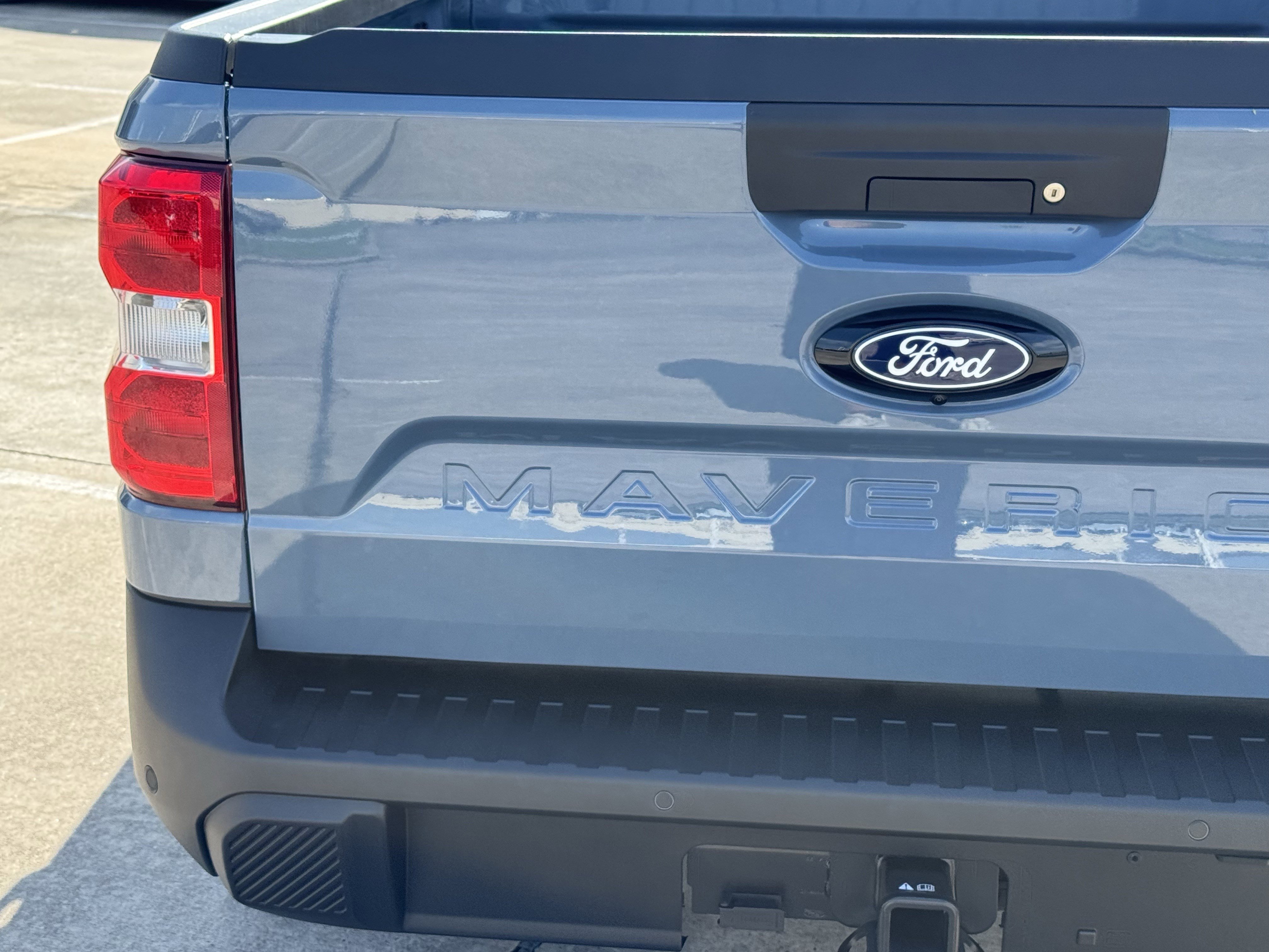 New 2026 Azure Gray Metallic Tri-Coat Ford XLT image 10