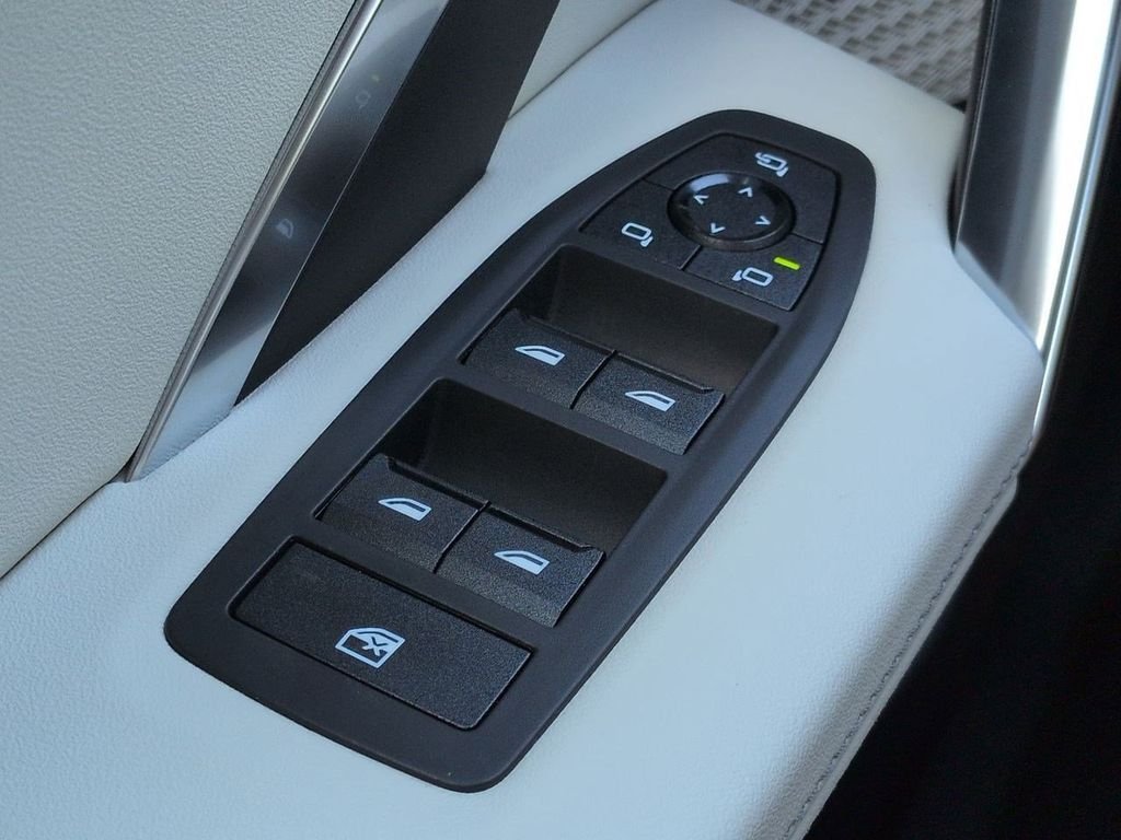 New 2026 Night Dusk Blue Metallic BMW xDrive28i image 25