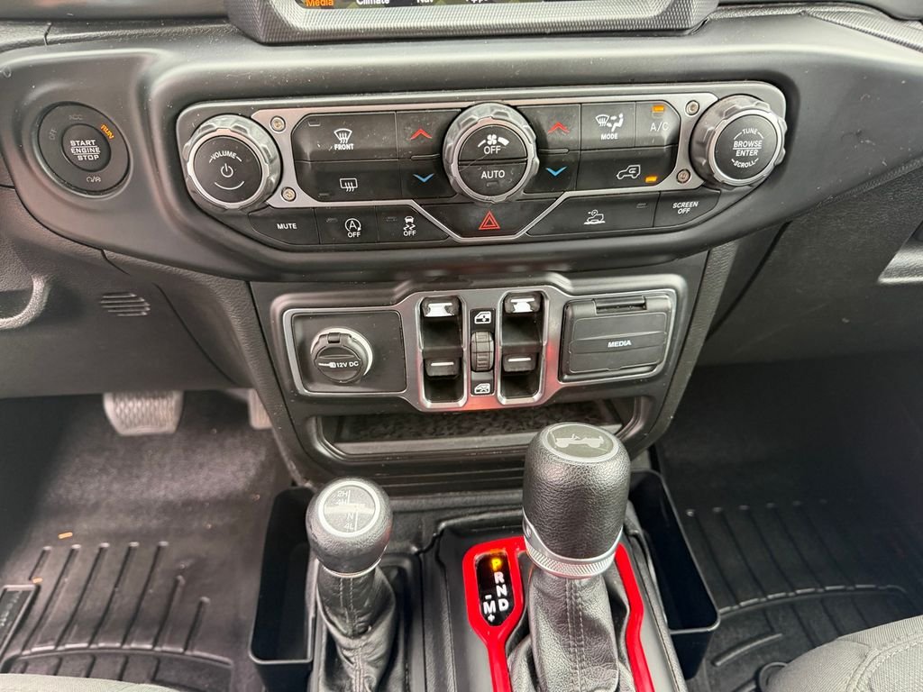 Used 2021 Silver Jeep Unlimited Willys image 26