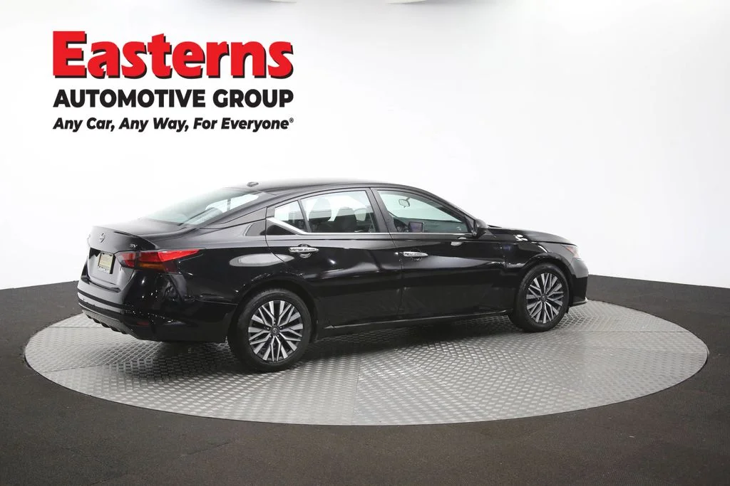 Used 2024 Black Nissan 2.5 SV image 42