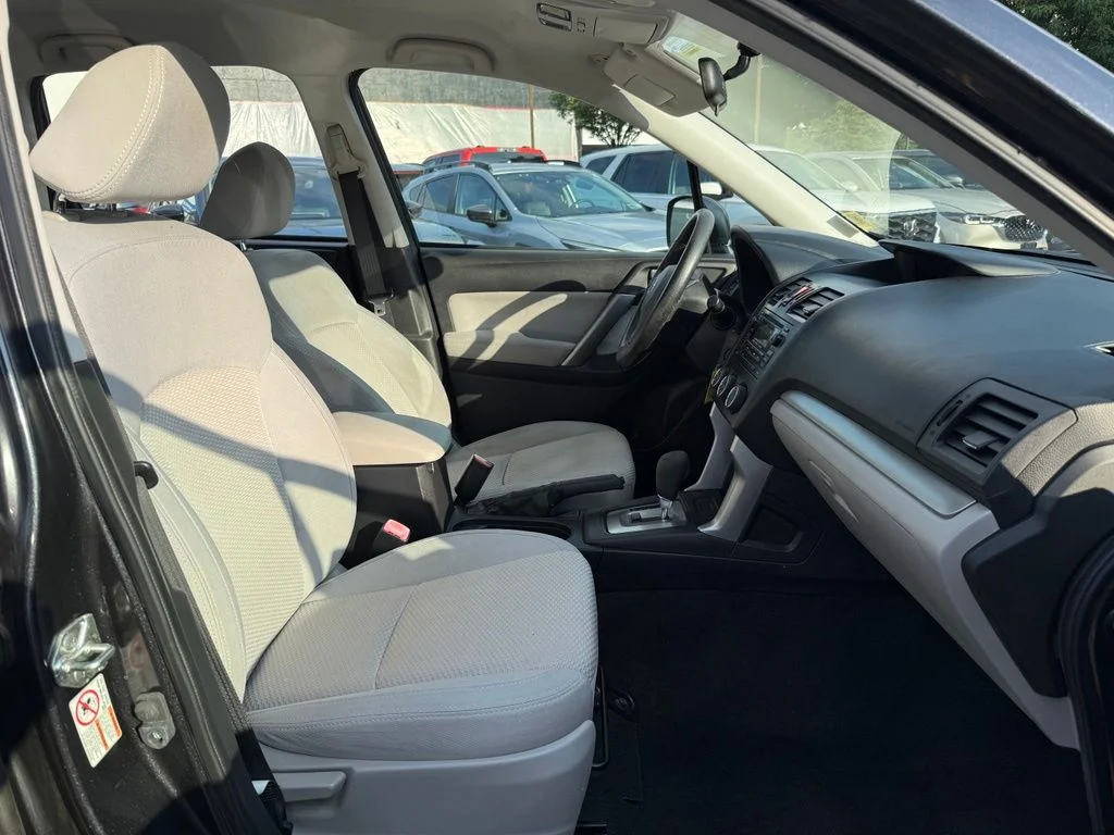 Used 2014 Dark Gray Metallic Subaru 2.5i image 26