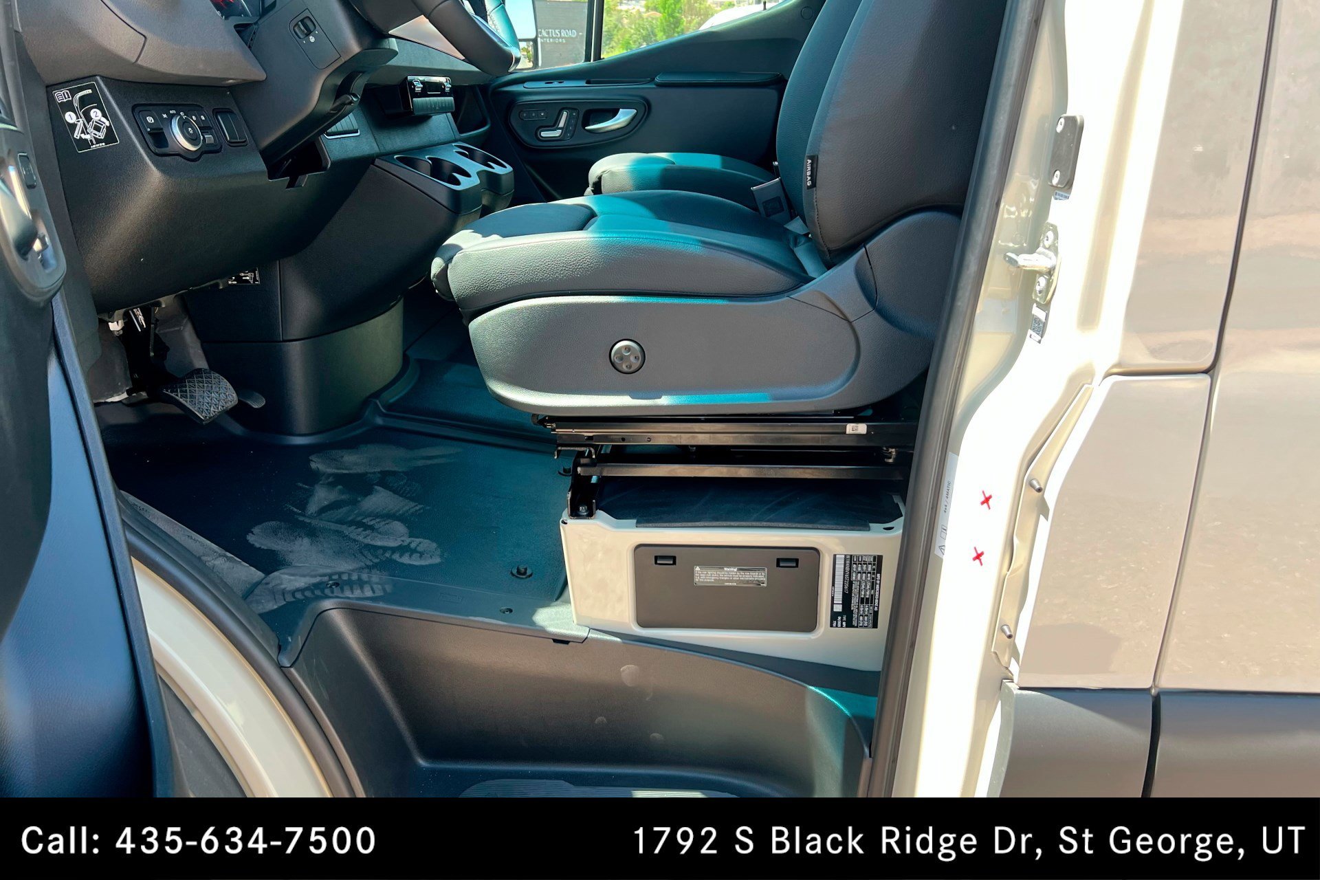 2025 Mercedes-Benz Sprinter Cargo Van Base - Photo 18