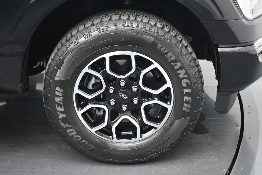 Certified Used 2023 Black Ford XLT image 27