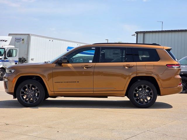 New 2026 Copper Shino Metallic Clear-Coat Exterior Paint Jeep Limited Reserve image 4