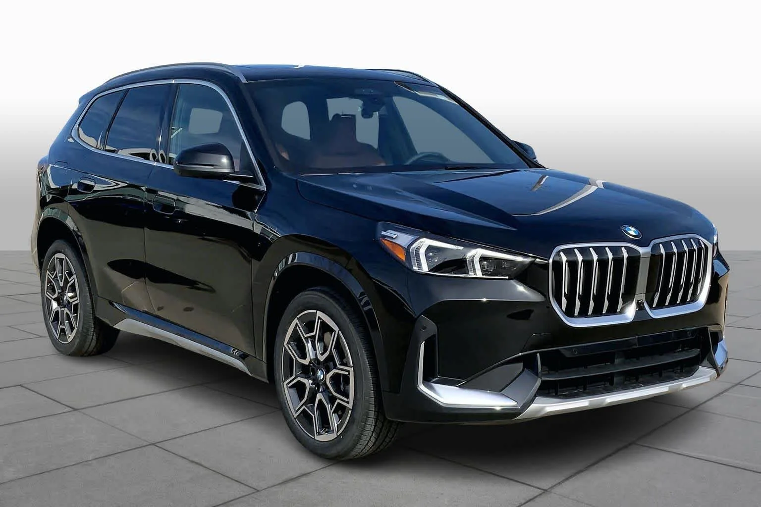New 2026 Black Sapphire Metallic BMW xDrive28i image 2