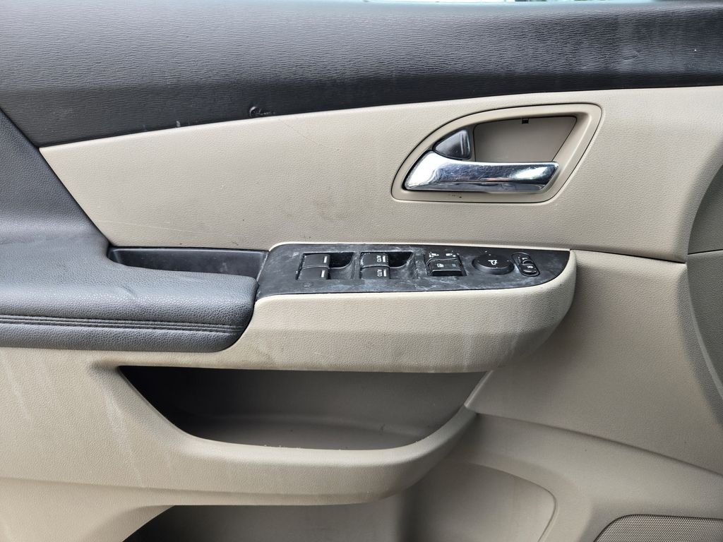 Used 2016 White Honda EX image 16