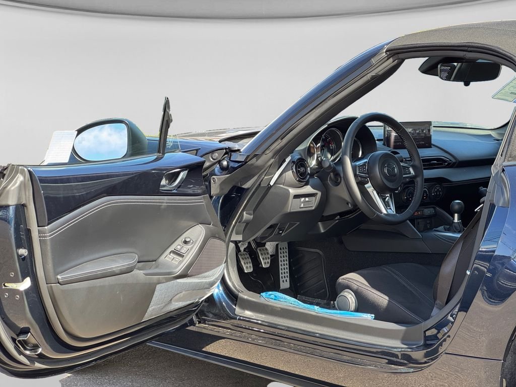 New 2026 Deep Crystal Blue Mica Mazda Club image 8